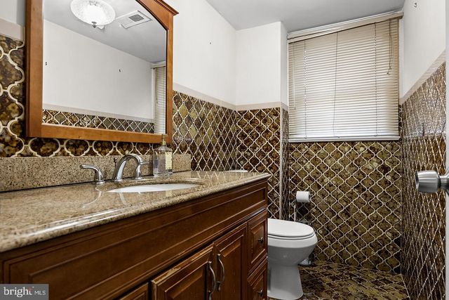 318 HIALEAH DR, Cherry Hill, NJ 08002