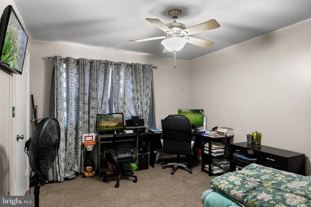 318 HIALEAH DR, Cherry Hill, NJ 08002