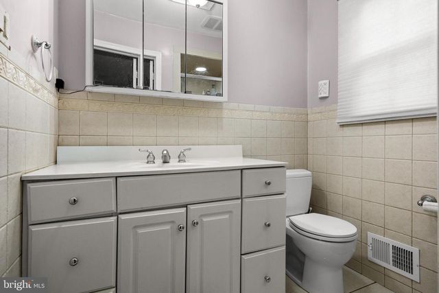 318 HIALEAH DR, Cherry Hill, NJ 08002