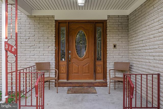 318 HIALEAH DR, Cherry Hill, NJ 08002