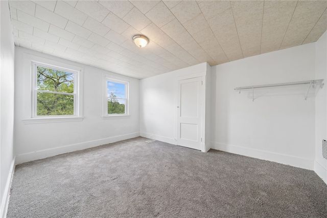 2216 Lutz Avenue, Carrick, PA 15210