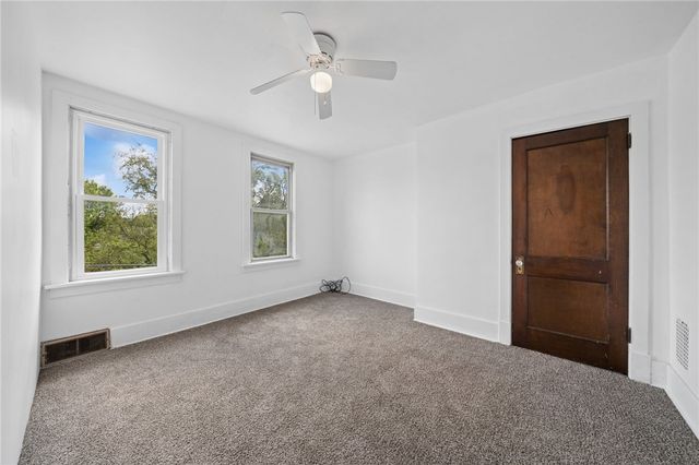 2216 Lutz Avenue, Carrick, PA 15210