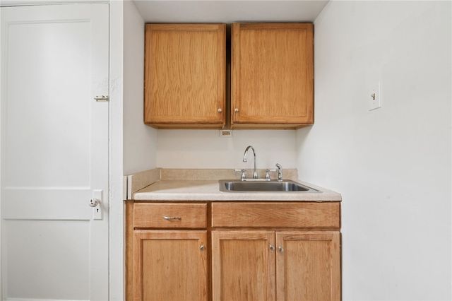 2216 Lutz Avenue, Carrick, PA 15210