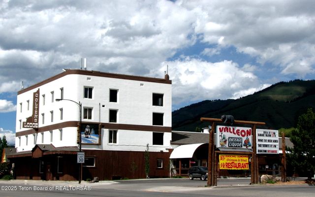 355 S WASHINGTON Street, Afton, WY 83110
