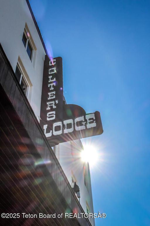 355 S WASHINGTON Street, Afton, WY 83110 photo 3