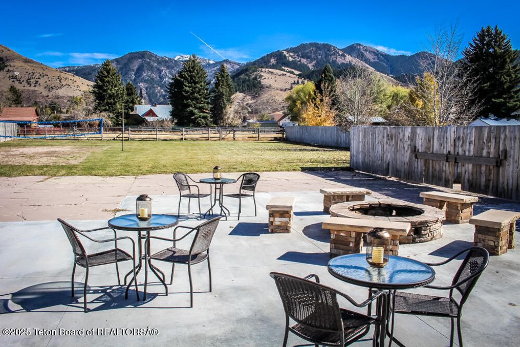 355 S WASHINGTON Street, Afton, WY 83110 photo 5