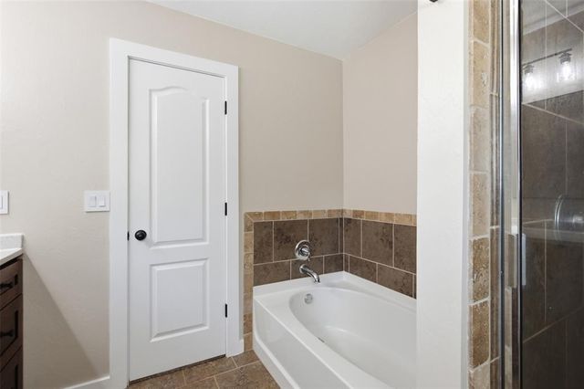 2026 Bradford Circle, Newcastle, OK 73065