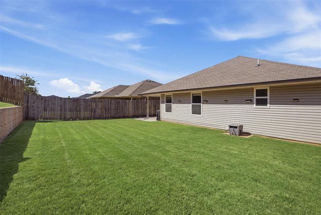 2026 Bradford Circle, Newcastle, OK 73065