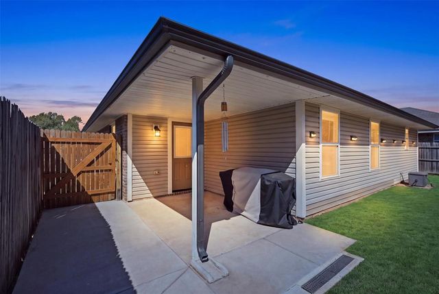 2026 Bradford Circle, Newcastle, OK 73065