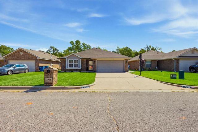 2026 Bradford Circle, Newcastle, OK 73065
