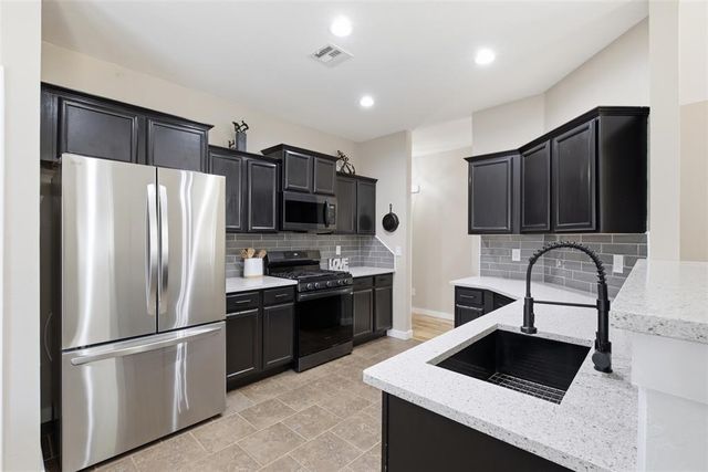 2026 Bradford Circle, Newcastle, OK 73065