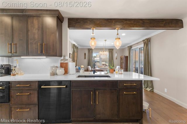 22451 Bayview Drive, St. Clair Shores, MI 48081