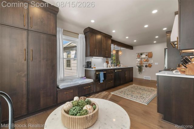 22451 Bayview Drive, St. Clair Shores, MI 48081