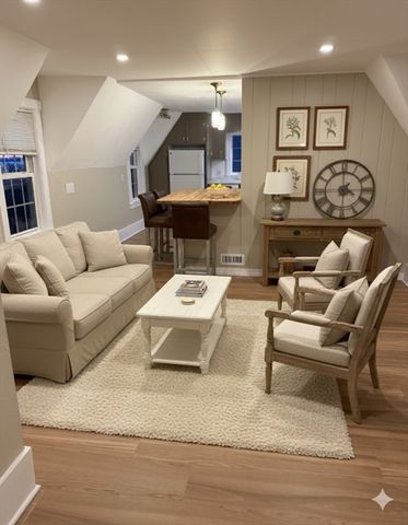 60 Redington St 2, Swampscott, MA 01907