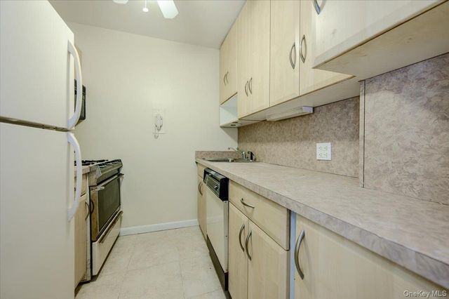 450 Shore 1A, Long Beach, NY 11561