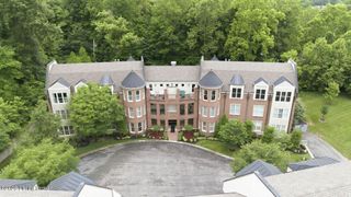 8500 Harrods Bridge Way 101, Prospect, KY 40059