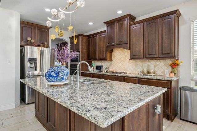 1339 Wild Geranium Drive, Richmond, TX 77406