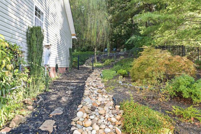 307 Stone River Way, Taylors, SC 29687