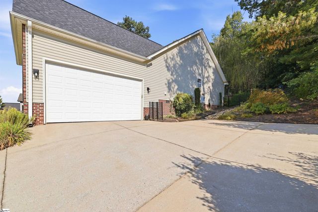 307 Stone River Way, Taylors, SC 29687