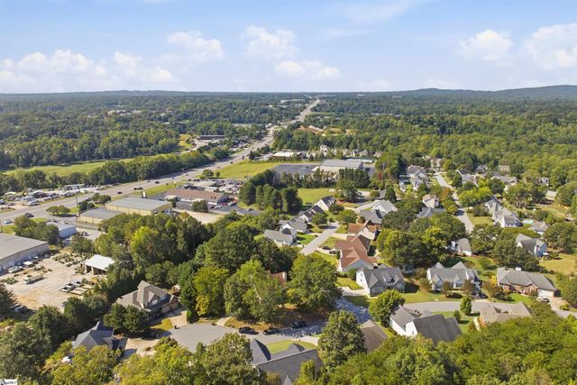 307 Stone River Way, Taylors, SC 29687