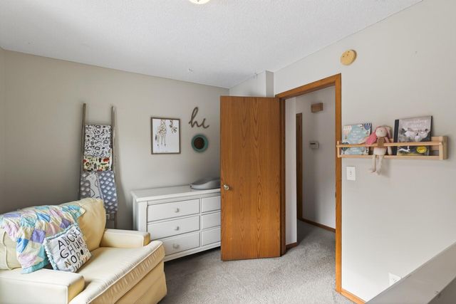 4076 States Avenue, Eagan, MN 55123