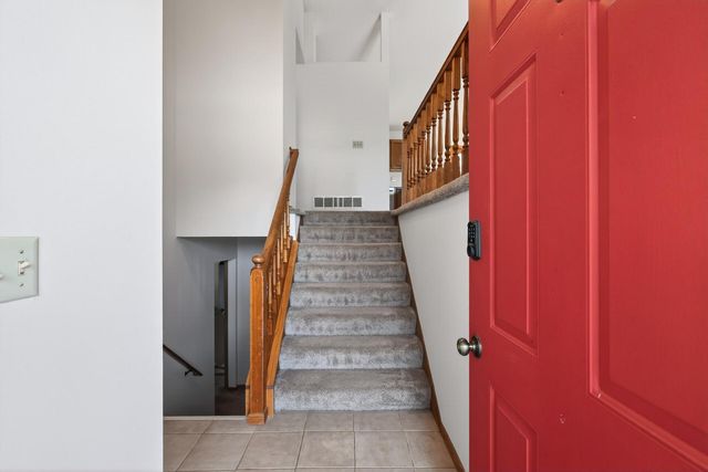 4076 States Avenue, Eagan, MN 55123