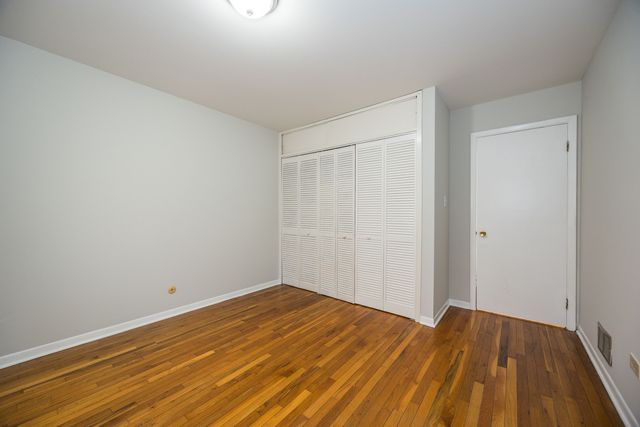 1122 W Altgeld Street 8, Chicago, IL 60614