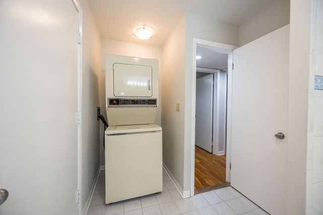 1122 W Altgeld Street 8, Chicago, IL 60614