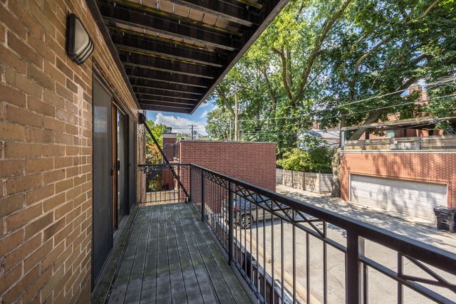 1122 W Altgeld Street 8, Chicago, IL 60614