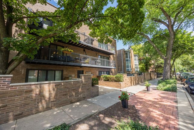 1122 W Altgeld Street 8, Chicago, IL 60614