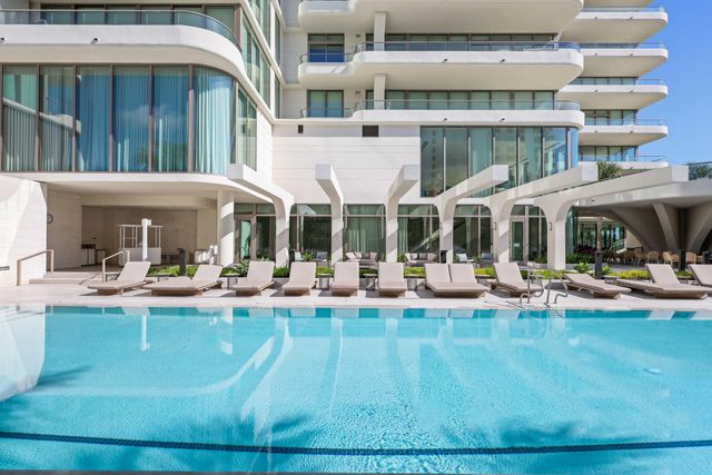 200 Arkona Court 1002, West Palm Beach, FL 33401