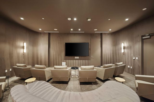 200 Arkona Court 1002, West Palm Beach, FL 33401