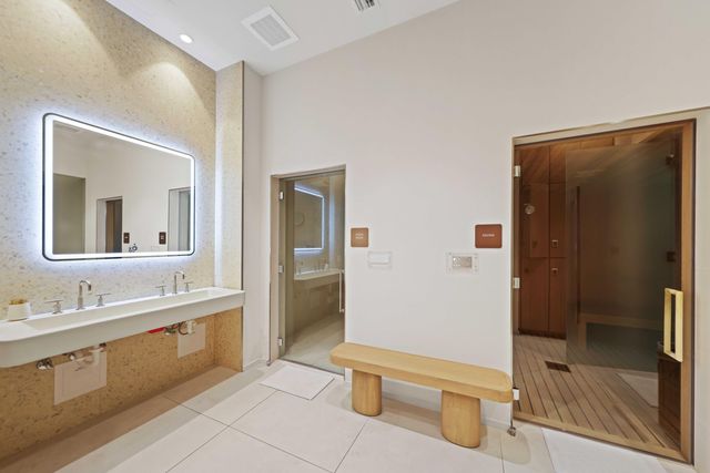 200 Arkona Court 1002, West Palm Beach, FL 33401