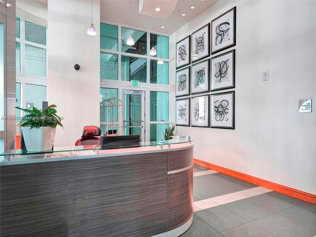 218 SE 14th St 1203, Miami, FL 33131