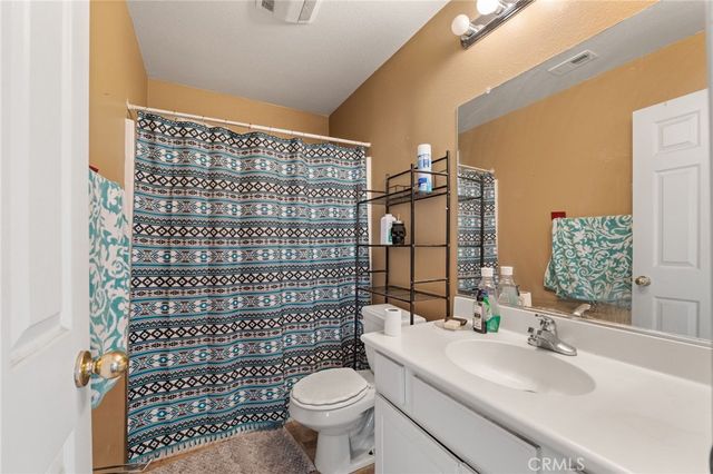 11762 Nehmans, Adelanto, CA 92301