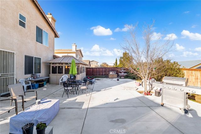 11762 Nehmans, Adelanto, CA 92301