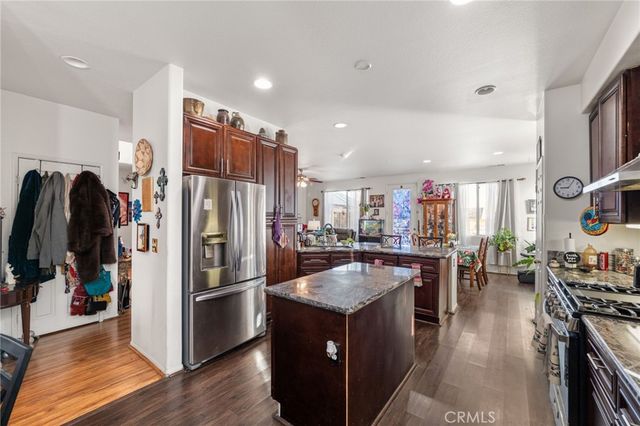 11762 Nehmans, Adelanto, CA 92301