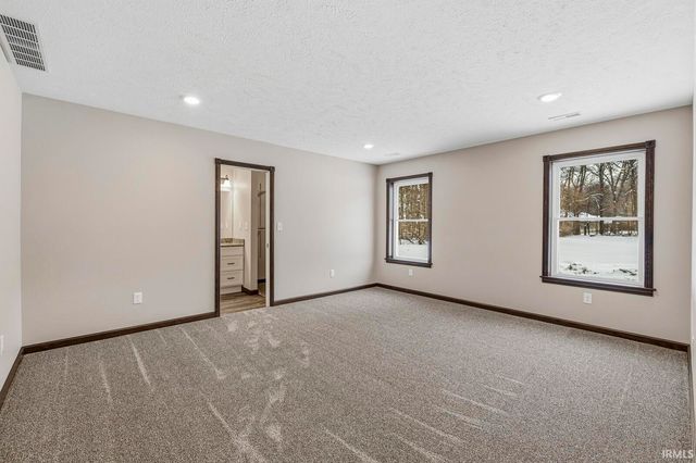 51628 Lakeland Road, Elkhart, IN 46514