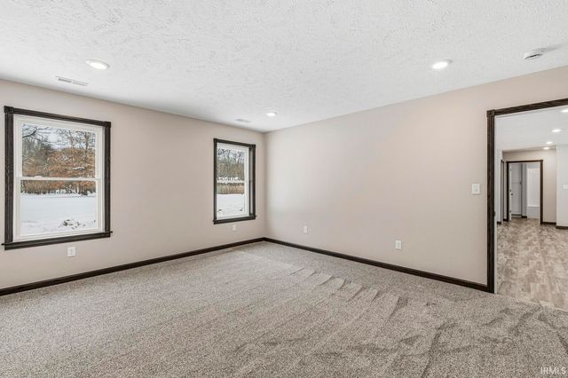 51628 Lakeland Road, Elkhart, IN 46514