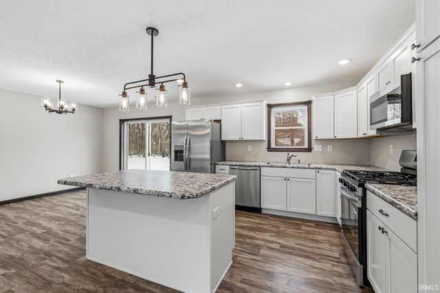 51628 Lakeland Road, Elkhart, IN 46514