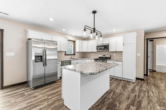 51628 Lakeland Road, Elkhart, IN 46514