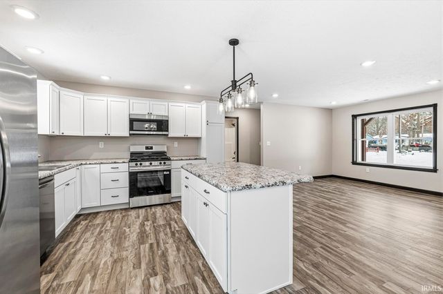 51628 Lakeland Road, Elkhart, IN 46514