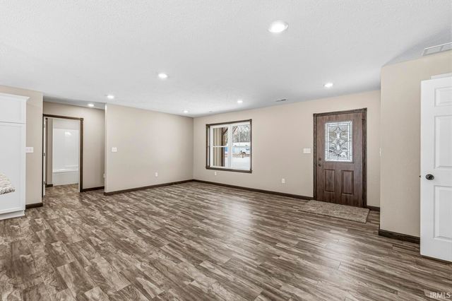 51628 Lakeland Road, Elkhart, IN 46514