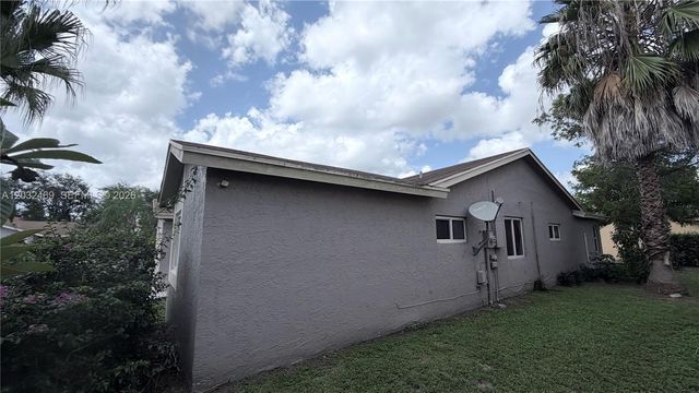 5356 NW 93rd Terrace, Sunrise, FL 33351