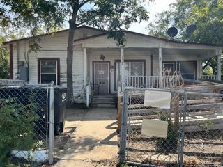 20268 FM 471 S, Natalia, TX 78059