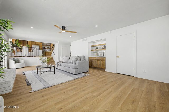 4016 W SOLANO Drive S, Phoenix, AZ 85019