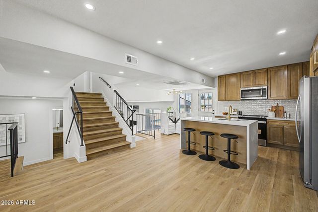 4016 W SOLANO Drive S, Phoenix, AZ 85019