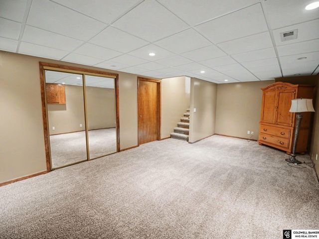 15176 T Street, Omaha, NE 68137
