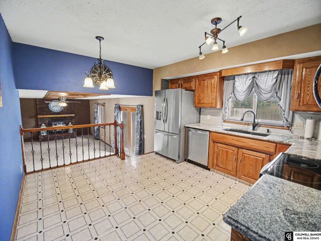 15176 T Street, Omaha, NE 68137