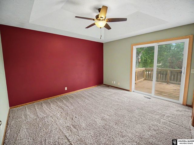 15176 T Street, Omaha, NE 68137